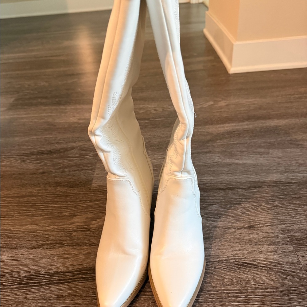 Women's White Western Boots - Picture 3 of 8